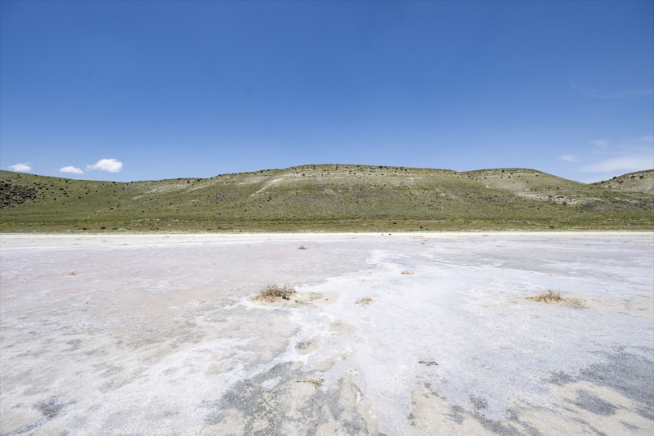 Kuraklığın gölgesindeki Meke Gölü 2