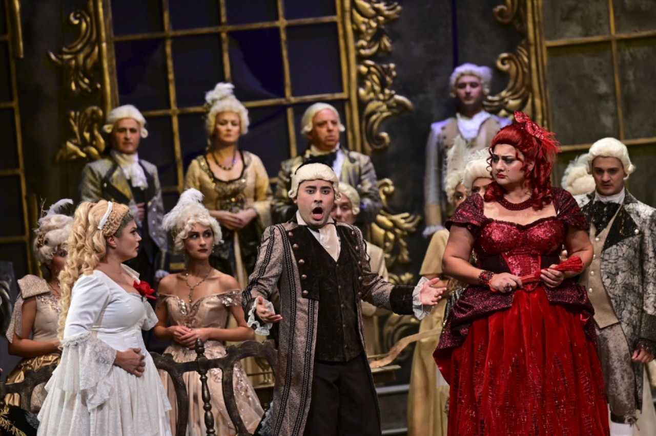 ADOB yeni sanat sezonunda perdesini "Andrea Chenier" operasıyla açtı 3