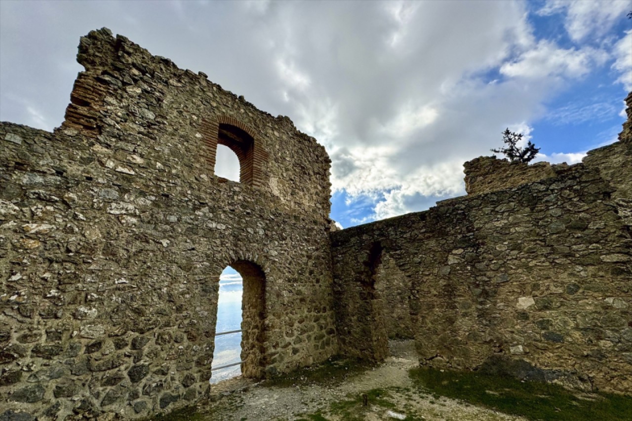 KKTC'nin “Rüzgara Boyun Eğmeyen” Buffavento Kalesi 1