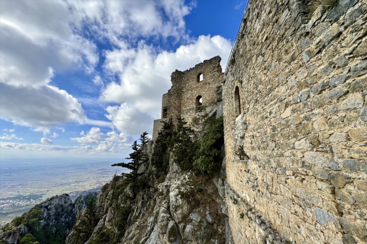 KKTC'nin “Rüzgara Boyun Eğmeyen” Buffavento Kalesi 16