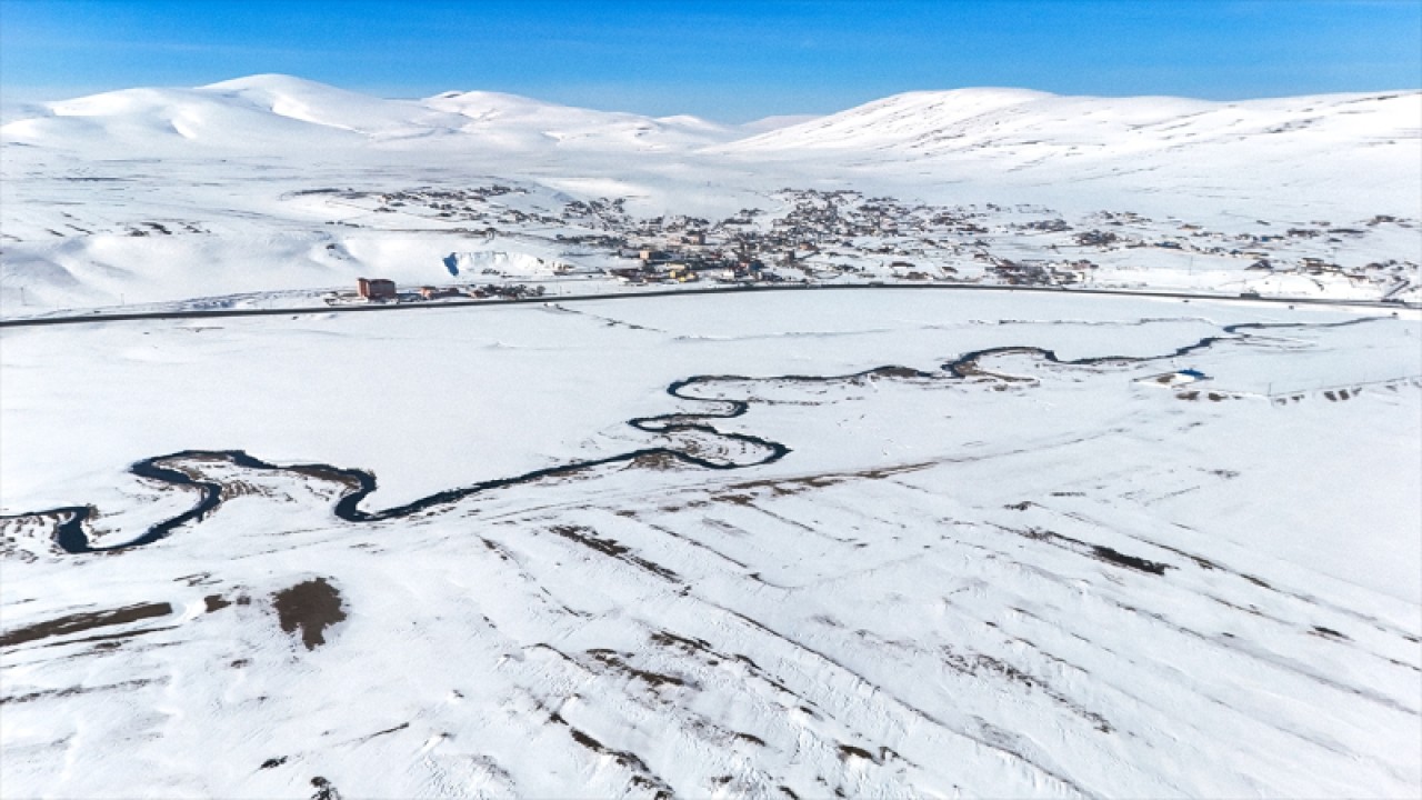 Kars-Ardahan sınırındaki menderesler her mevsim farklı güzelliğe bürünüyor 7