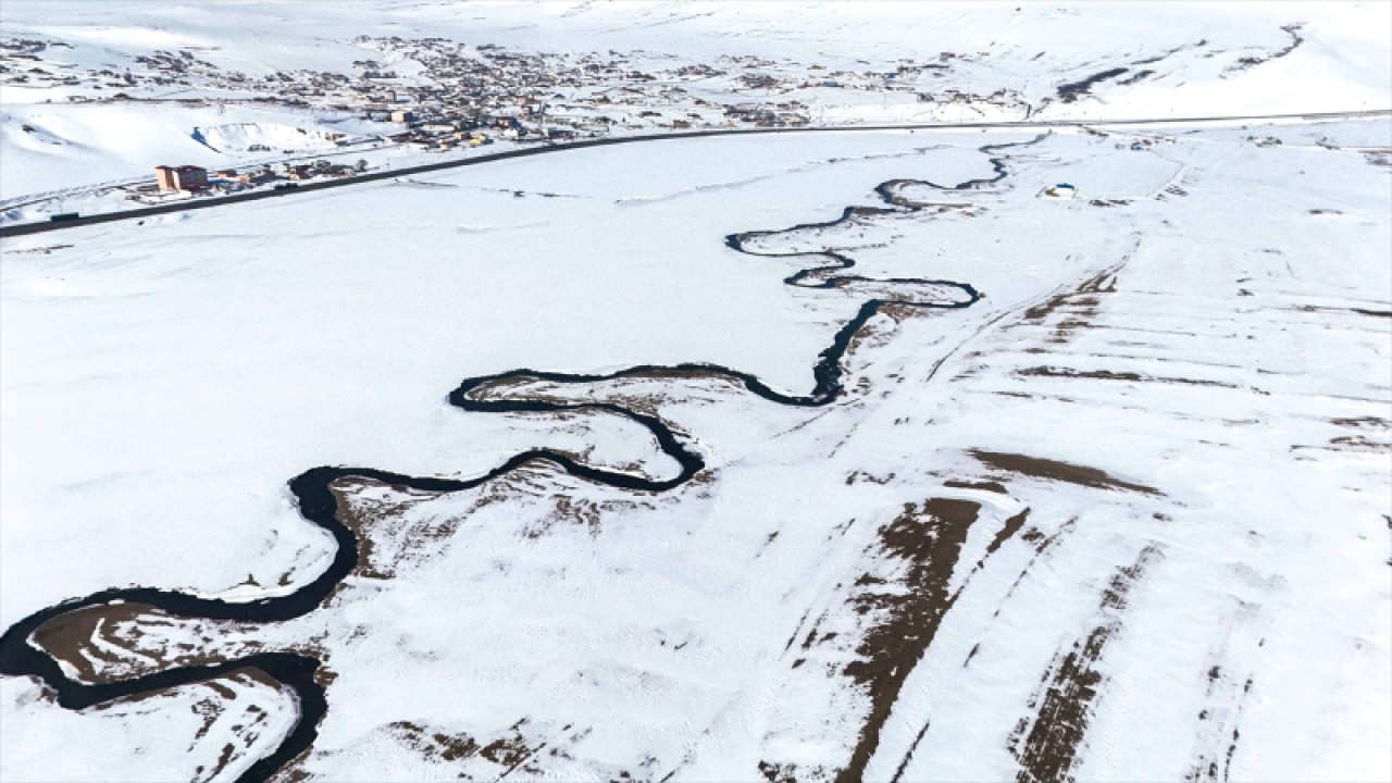 Kars-Ardahan sınırındaki menderesler her mevsim farklı güzelliğe bürünüyor 8