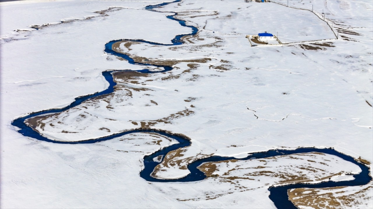 Kars-Ardahan sınırındaki menderesler her mevsim farklı güzelliğe bürünüyor 16