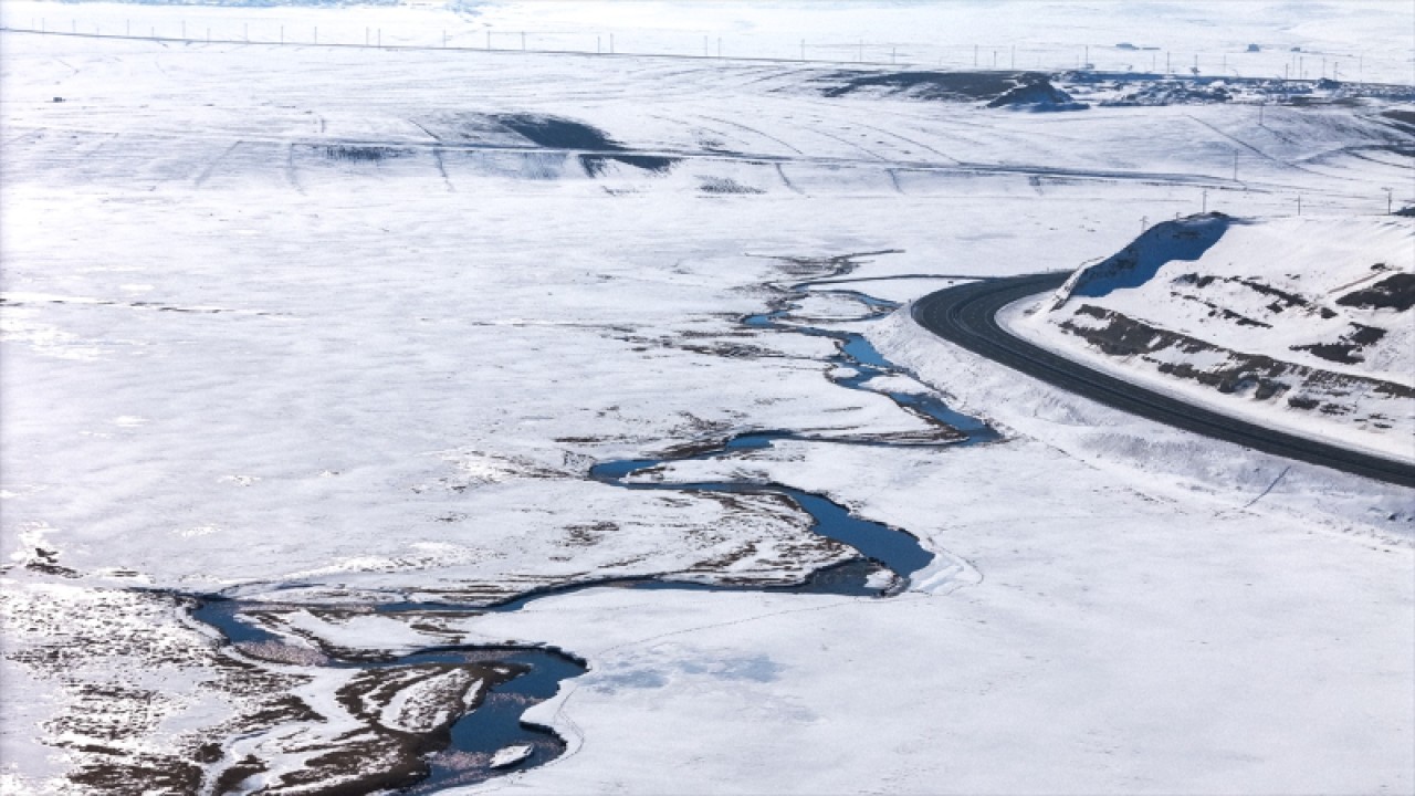 Kars-Ardahan sınırındaki menderesler her mevsim farklı güzelliğe bürünüyor 17
