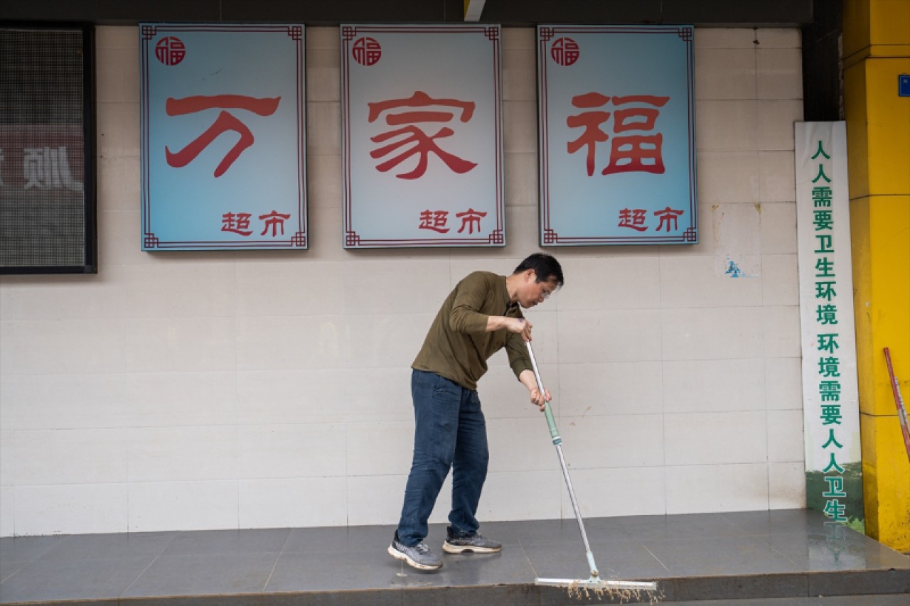 Çin'de yaşanan sele dönüşen şiddetli yağış Guangdong eyaletini vurdu 22