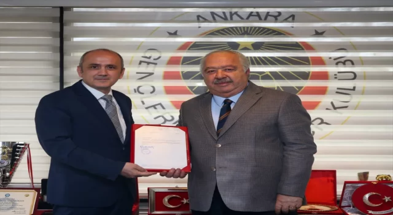 Avrupa Kalite Teşkilatından Niyazi Akdaş’a büyük onur