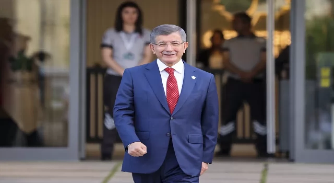 Muhalefet partilerinin genel başkanları Gelecek Partisi Genel Merkezi’nde bir araya geldi