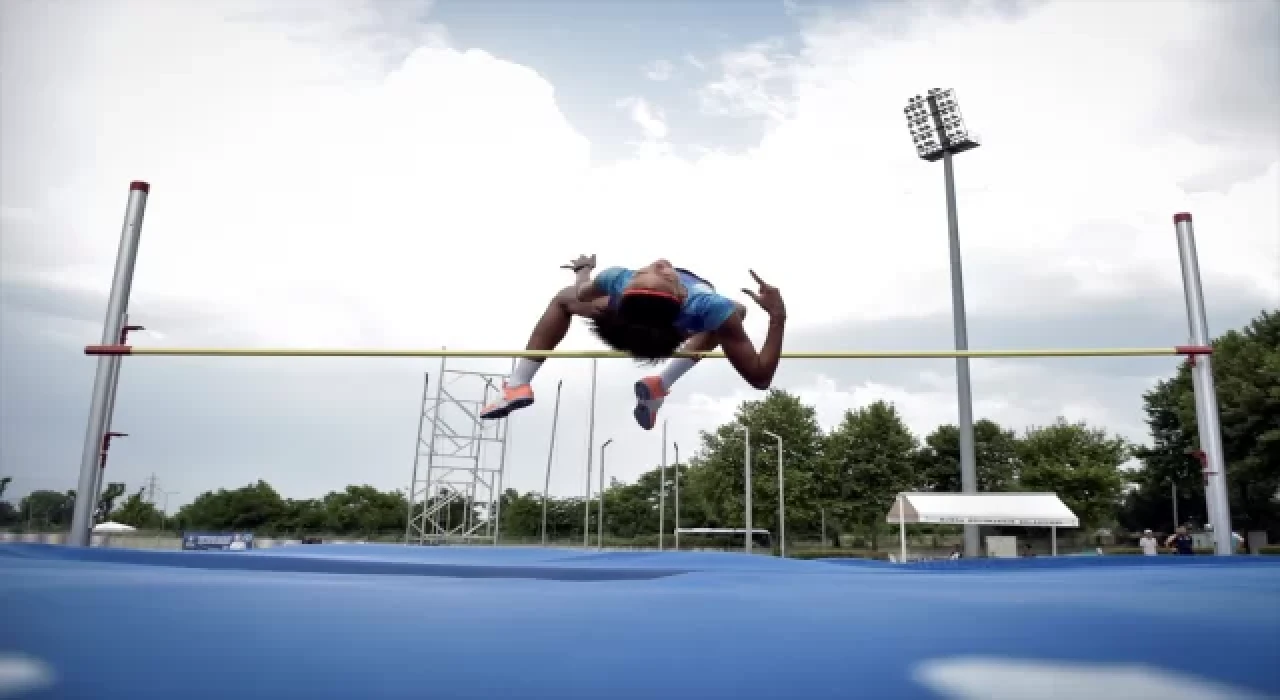 Bursa’da düzenlenen Türkiye 20 Yaş Altı Atletizm Şampiyonası sona erdi