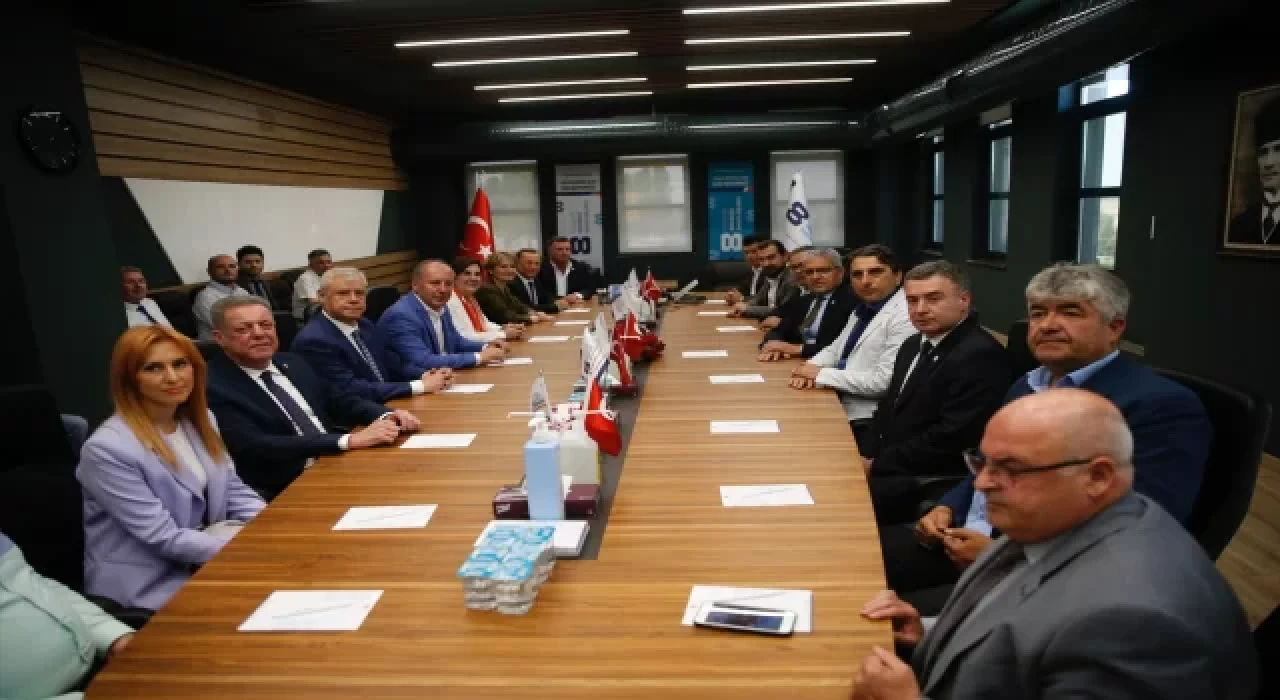 Memleket Partisi Genel Başkanı İnce, Eskişehir’de ziyaretlerde bulundu