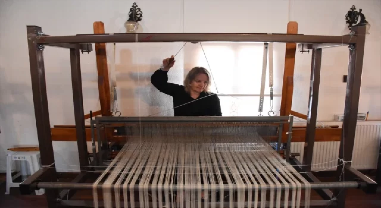 El dokuması Lefke bezinden yapılan ürünlere yurt dışından da sipariş geliyor