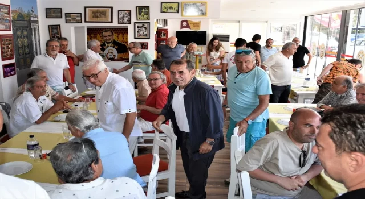 Dursun Özbek, Bodrum 1905 Galatasaraylılar Derneği üyeleriyle bir araya geldi