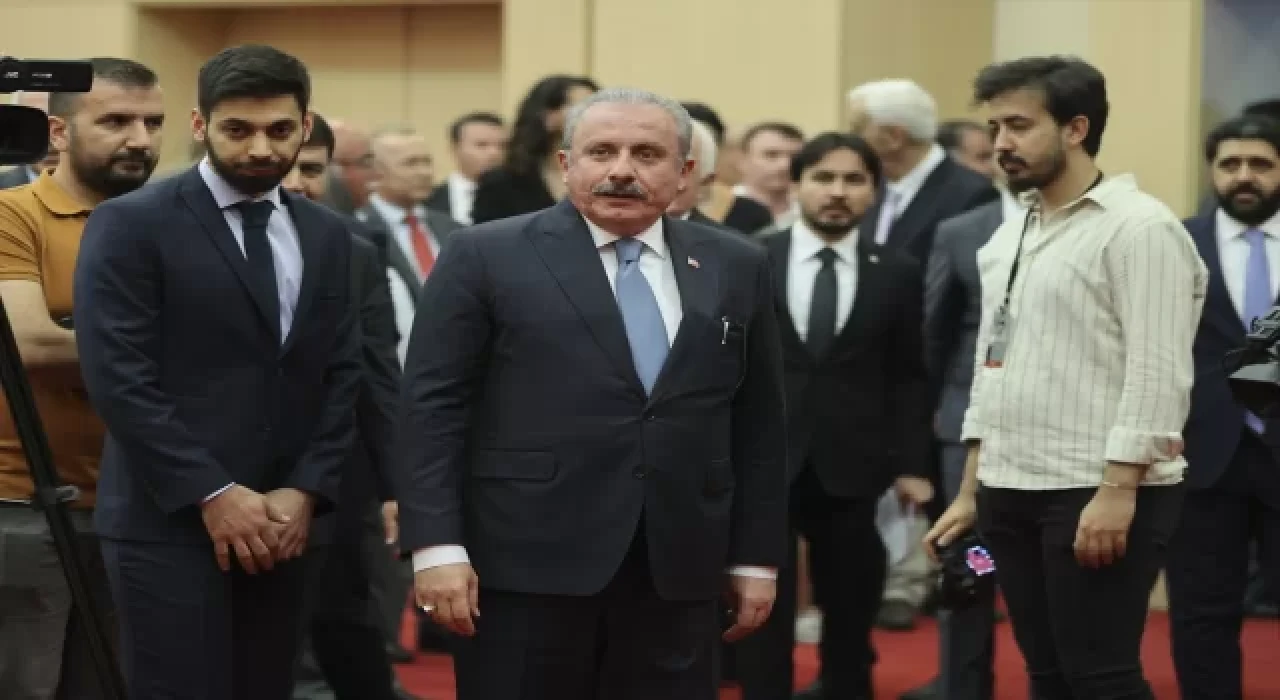 TBMM Başkanı Şentop, ”1 Şiir 1 Hayat: Zindandan Mehmed’e Mektup” sergisinde konuştu: