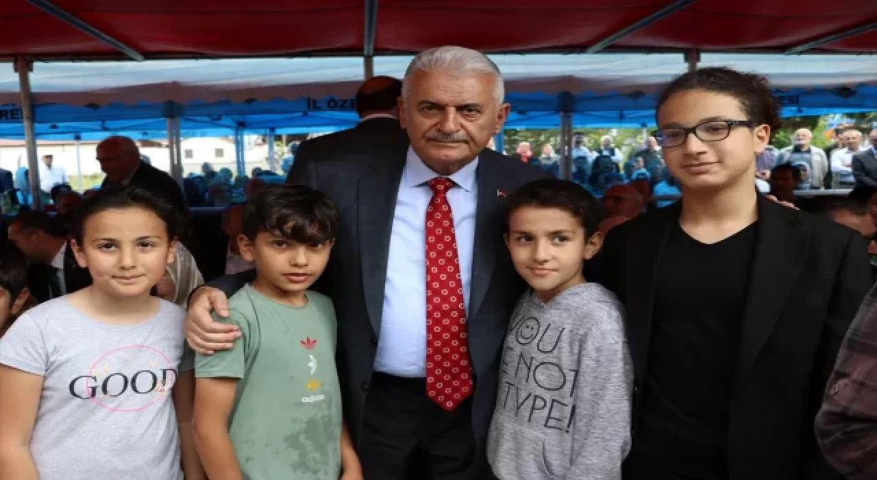 AK Parti Genel Başkanvekili Yıldırım, Amasya’da anaokulu açılışına katıldı: