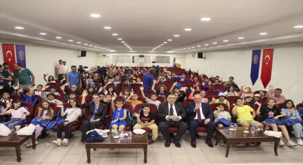 Soma’da şehit olan madencilerin çocuklarından TÜRKİŞ’e ziyaret