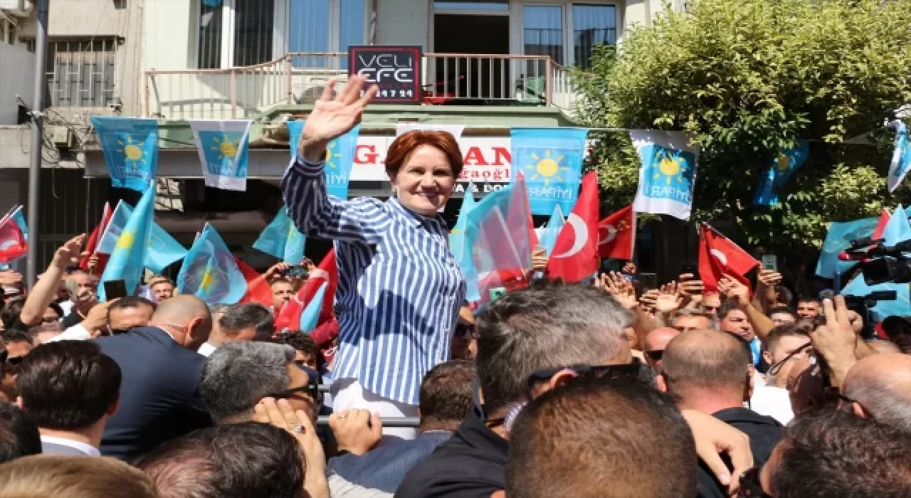 İYİ Parti Genel Başkanı Akşener, Manisa’da esnafı ziyaret etti: