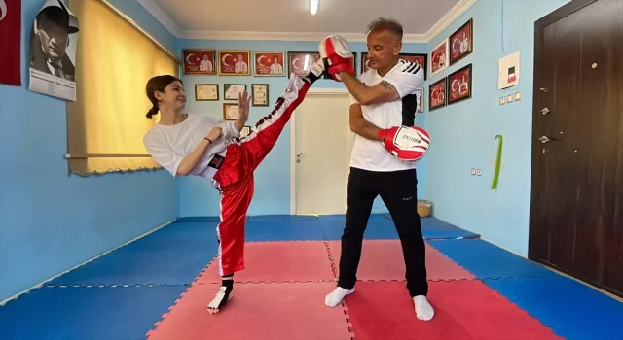 Dünya Kupası’nda kürsüye çıkan kick boksçular hedef yükseltti