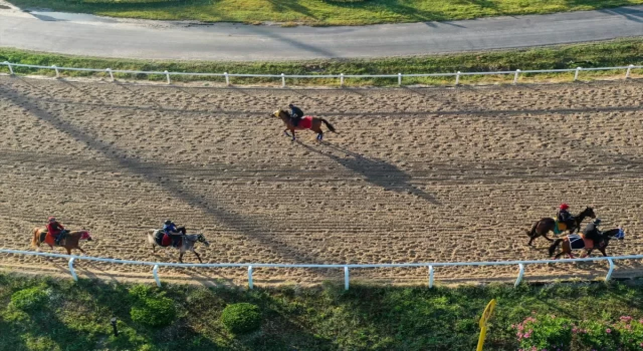 Veliefendi Hipodromu’nu 96. Gazi Koşusu heyecanı sardı