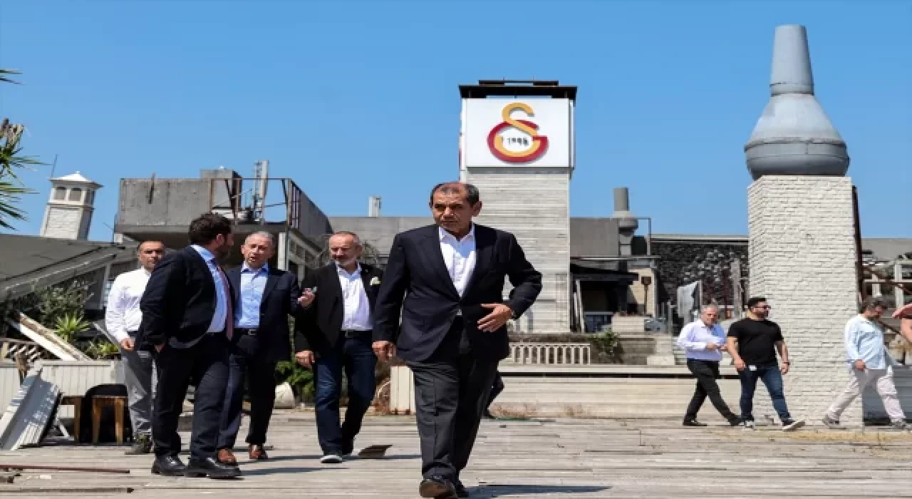 Dursun Özbek, Galatasaray Adası’nda incelemelerde bulundu: