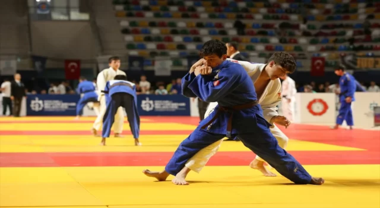 Kocaeli’de Uluslararası Judo Turnuvası yapıldı