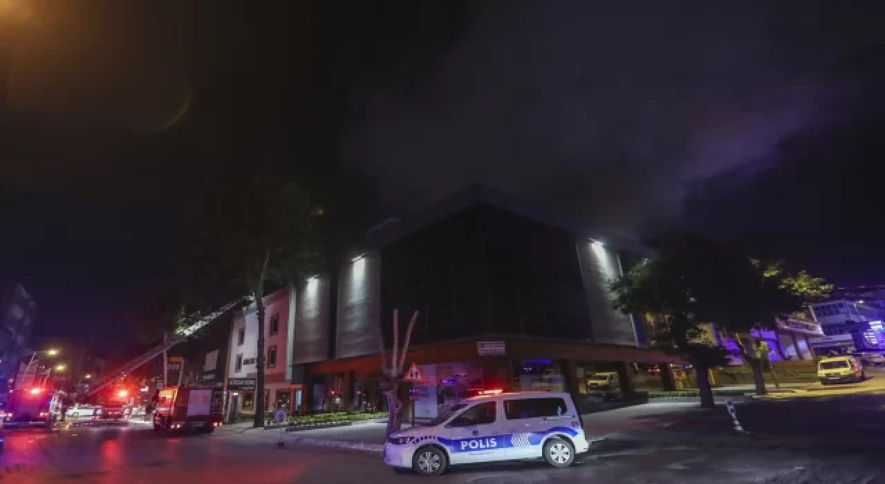 Ankara Siteler’de parke imalathanesinde yangın