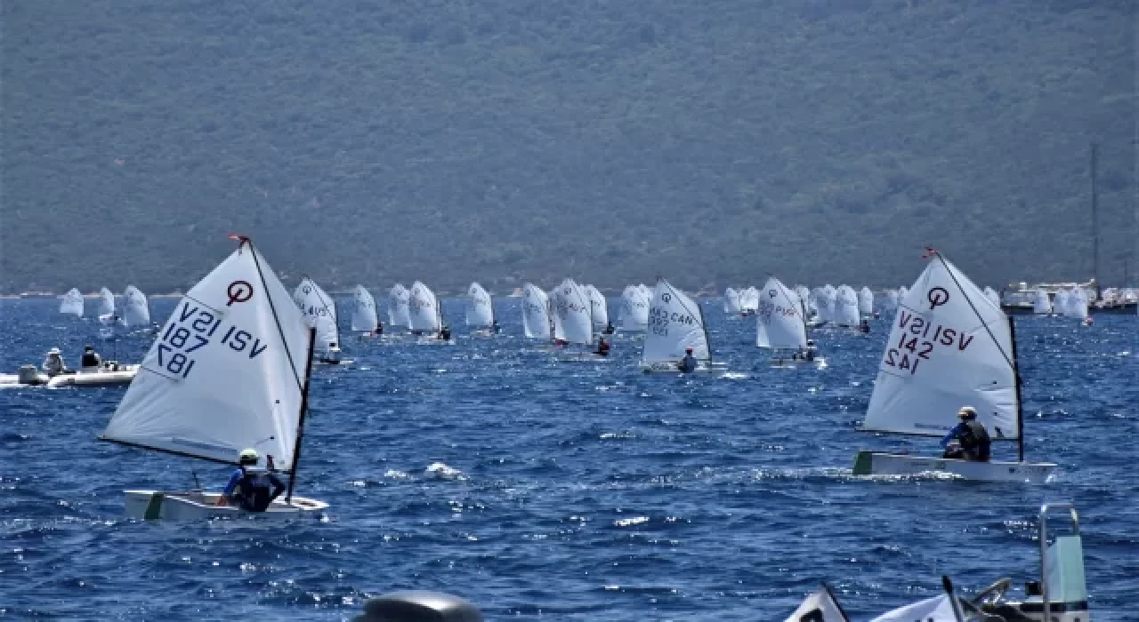 2022 Arkas Dünya Optimist Şampiyonası’nda yarış heyecanı devam ediyor