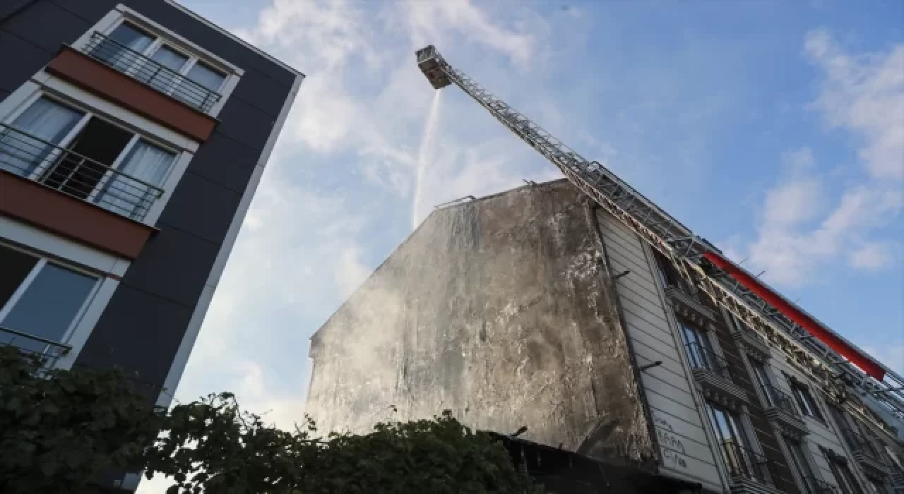 Şişli’de metruk binada çıkan yangın söndürüldü
