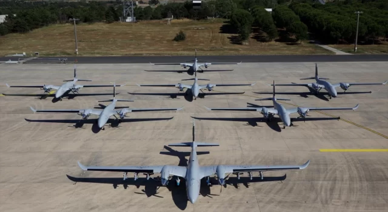 Bayraktar AKINCI filosu bir arada görüntülendi