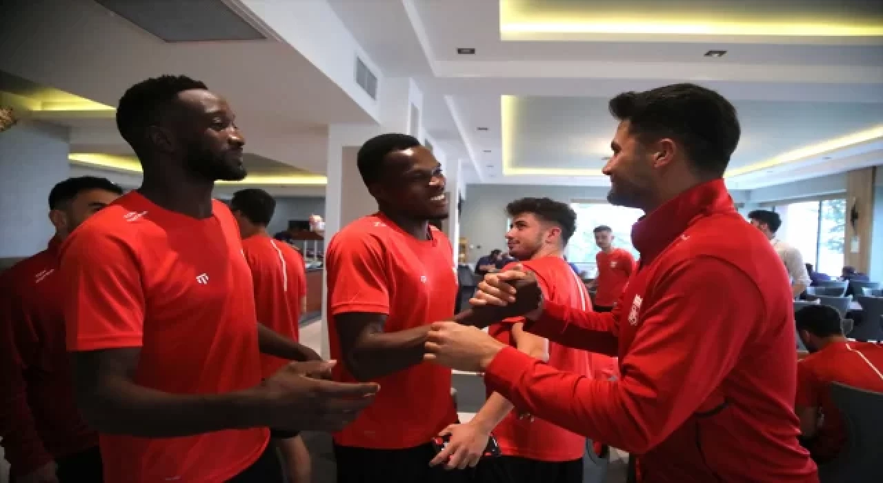 Sivasspor’da Ali Şaşal Vural’a sürpriz doğum günü kutlaması