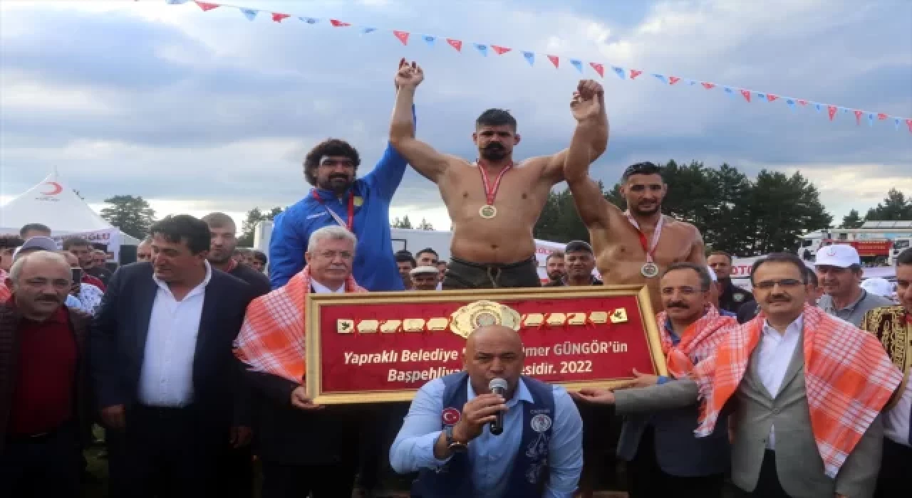 46. Geleneksel Yapraklı Yağlı Güreşleri’nde başpehlivanlığı Cengizhan Şimşek kazandı  