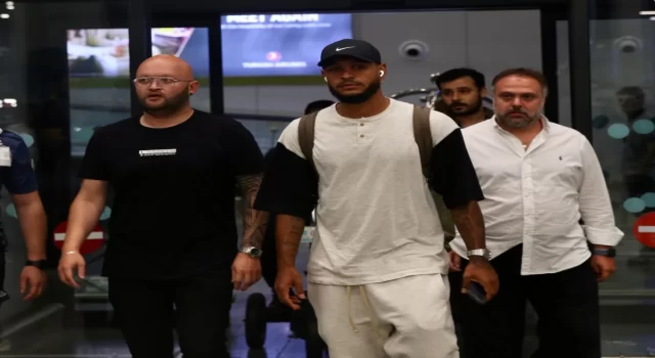 Fenerbahçe’nin prensip anlaşmasına vardığı Joshua King, İstanbul’a geldi