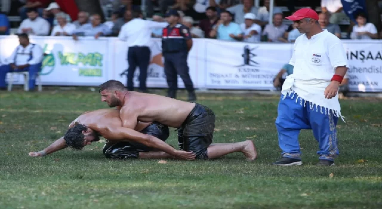 57. Akbalık Yağlı Güreşleri’nde başpehlivanlığı Serhat Gökmen kazandı