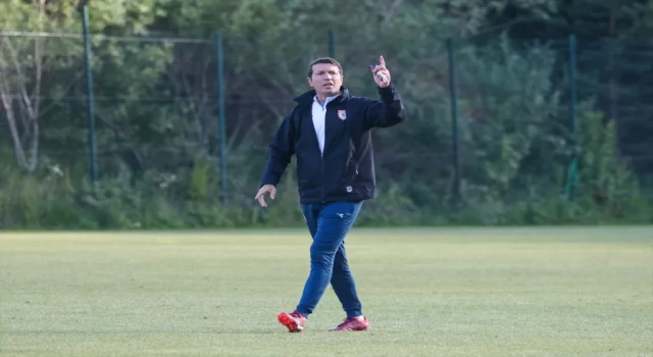 Samsunspor Teknik Direktörü Bayram Bektaş, yeni sezon hazırlıklarını değerlendirdi: