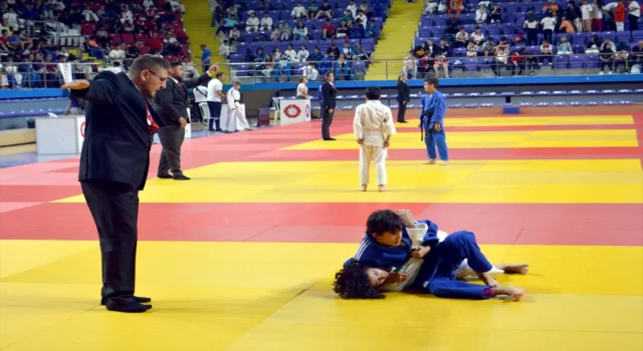 Afyonkarahisar’da Spor Toto Minikler Türkiye Judo Şampiyonası başladı