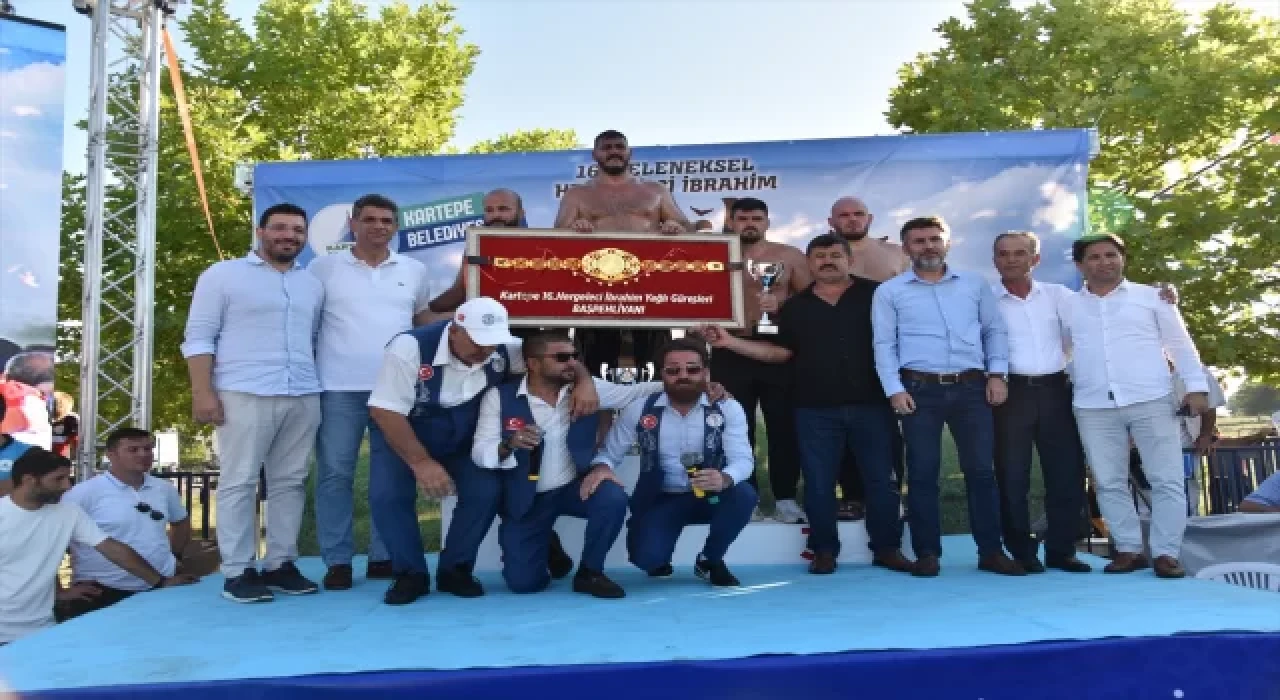 Hergeleci İbrahim Yağlı Pehlivan Güreşleri’nde Tanju Gemici başpehlivan oldu