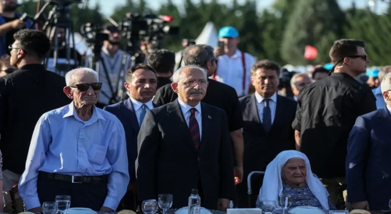 Kılıçdaroğlu, Bursa’daki ”Büyük Mübadil Buluşması”nda konuştu