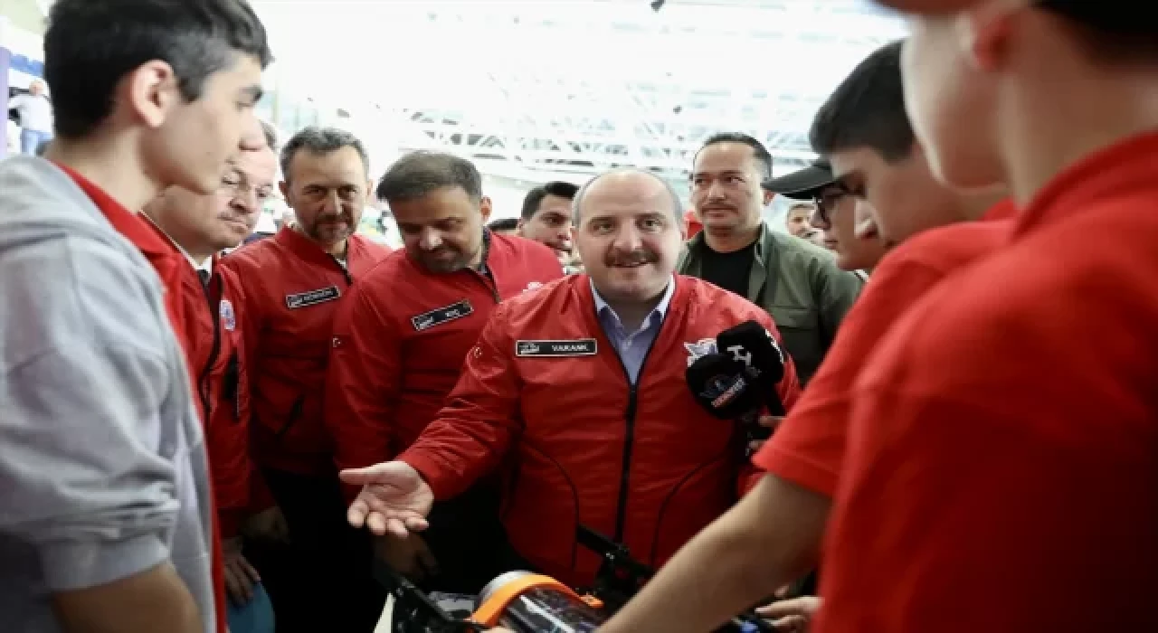 Sanayi ve Teknoloji Bakanı Varank, TEKNOFEST KARADENİZ’i ziyaret etti: