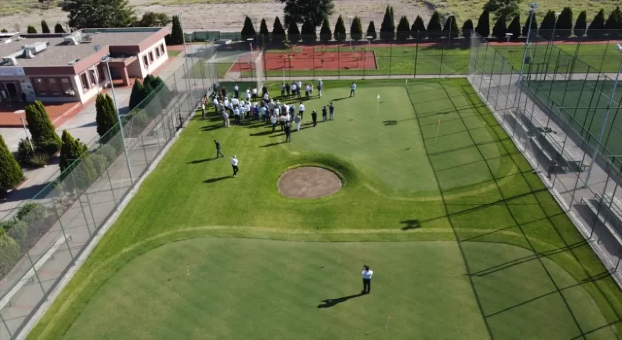 Ankara Organize Sanayi Bölgesi’nin golf tesisi hizmete açıldı