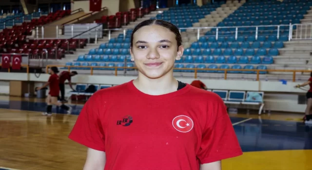 Adasokağı’nın oyuncuları, milli formayla da başarıya koşmak istiyorlar