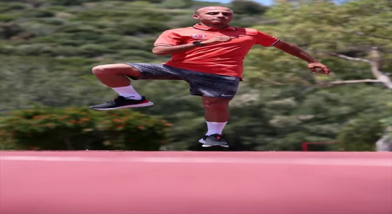 Başarılı milli sporcular, subay öğretmen olmak için eğitim alıyor