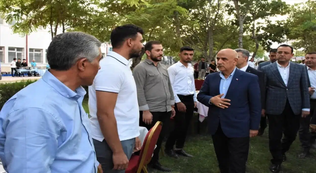 Tarım ve Orman Bakanı Kirişci, Aksaray’da teşkilat buluşması programında konuştu: 