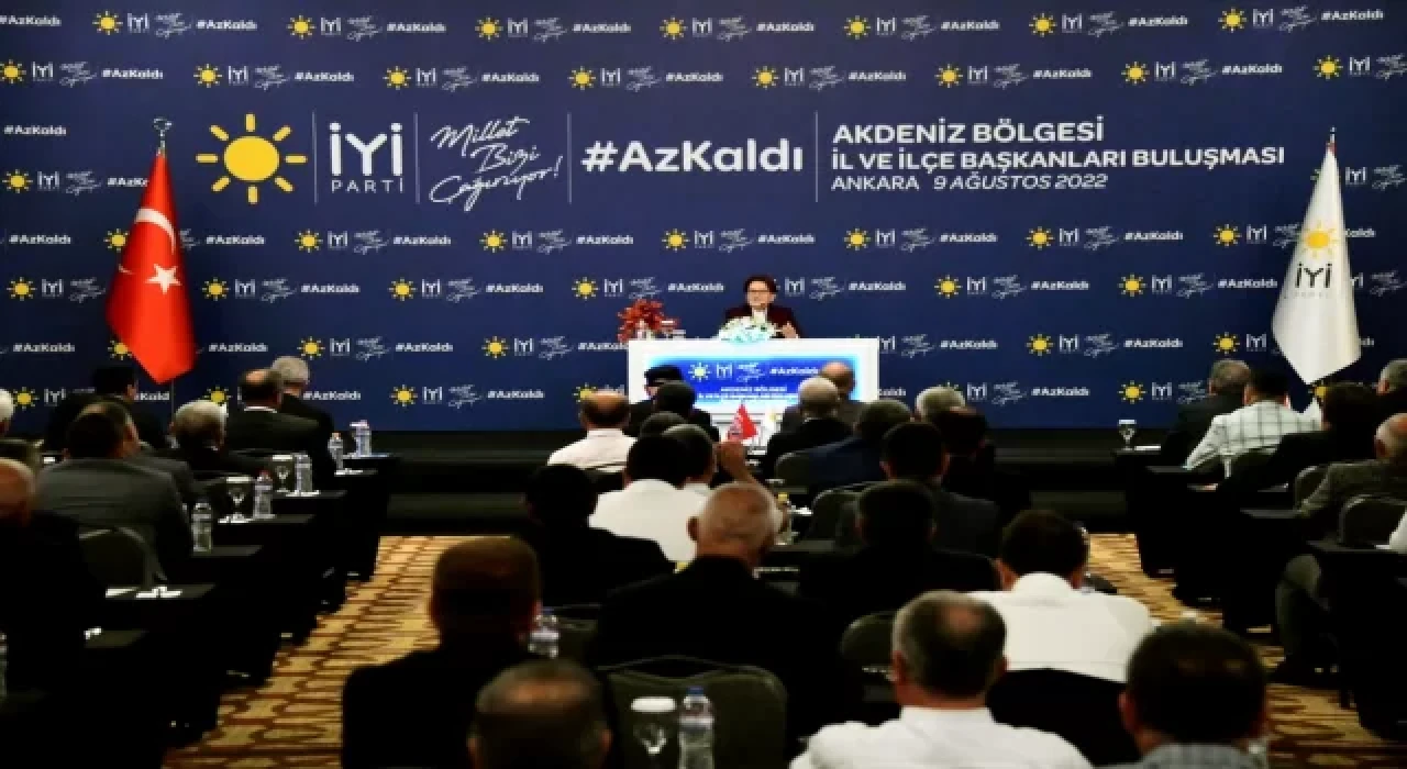 Meral Akşener, İYİ Parti’nin Akdeniz Bölgesi il ve ilçe başkanlarıyla görüştü