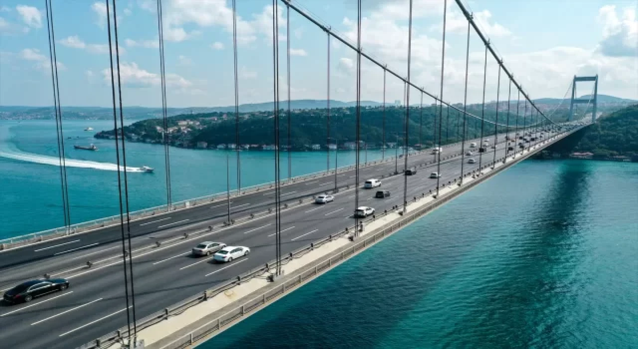 FSM Köprüsü’ndeki asfaltlama çalışması tamamlandı