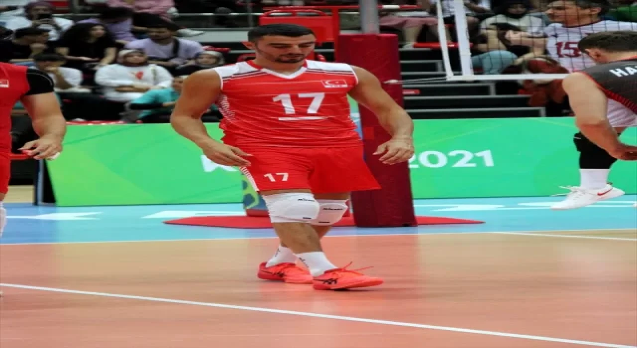 Denemek için başladığı voleybolda, milli takımın vazgeçilmezlerinden oldu