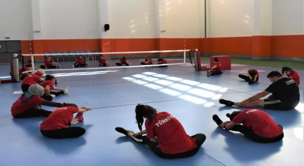 Oturarak Voleybol Kadın Milli Takımı’nda planlar Avrupa Şampiyonası’na göre yapılıyor