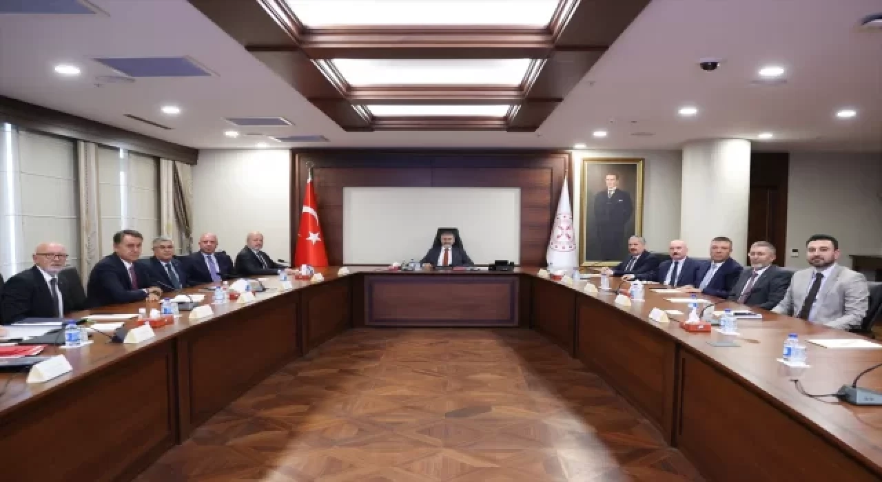 Bakan Nebati, ASO Başkanı Özdebir ile görüştü