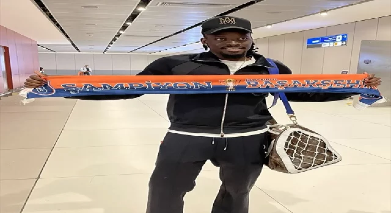 Başakşehir’in yeni transferi Bertrand Traore, İstanbul’a geldi
