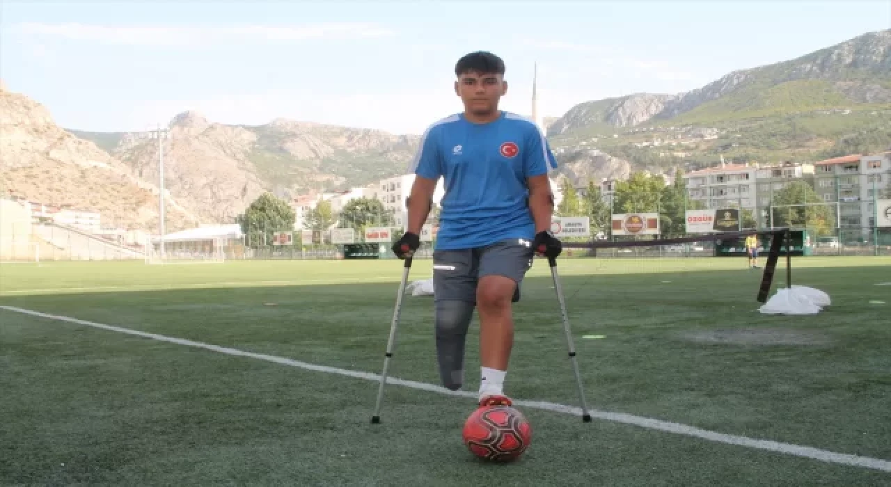 Tren kazasında ayağını kaybeden futbolcu Eren, Ampute Genç Milli Takımı’na seçildi