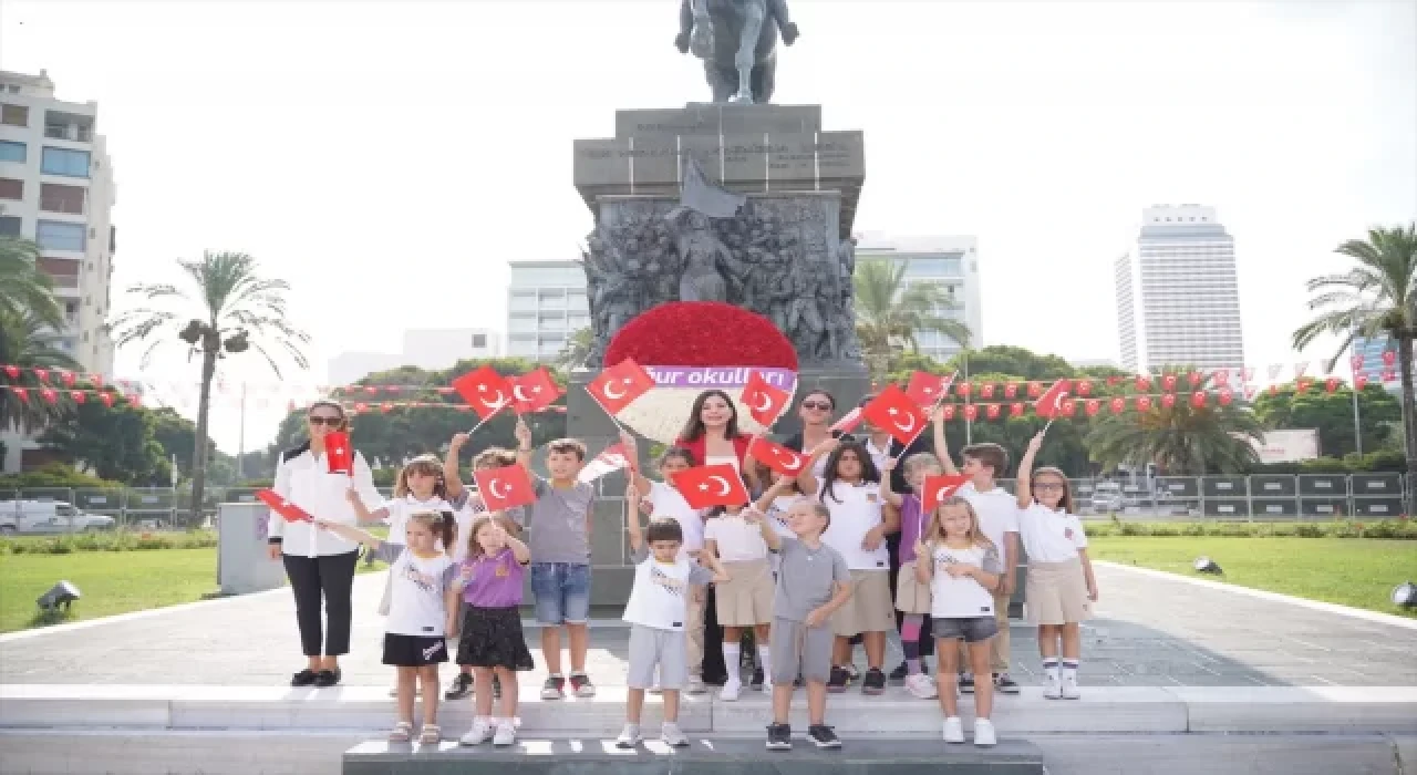 Büyük Zafer’in yıl dönümü 1922 öğrenci ve öğretmenle kutlandı