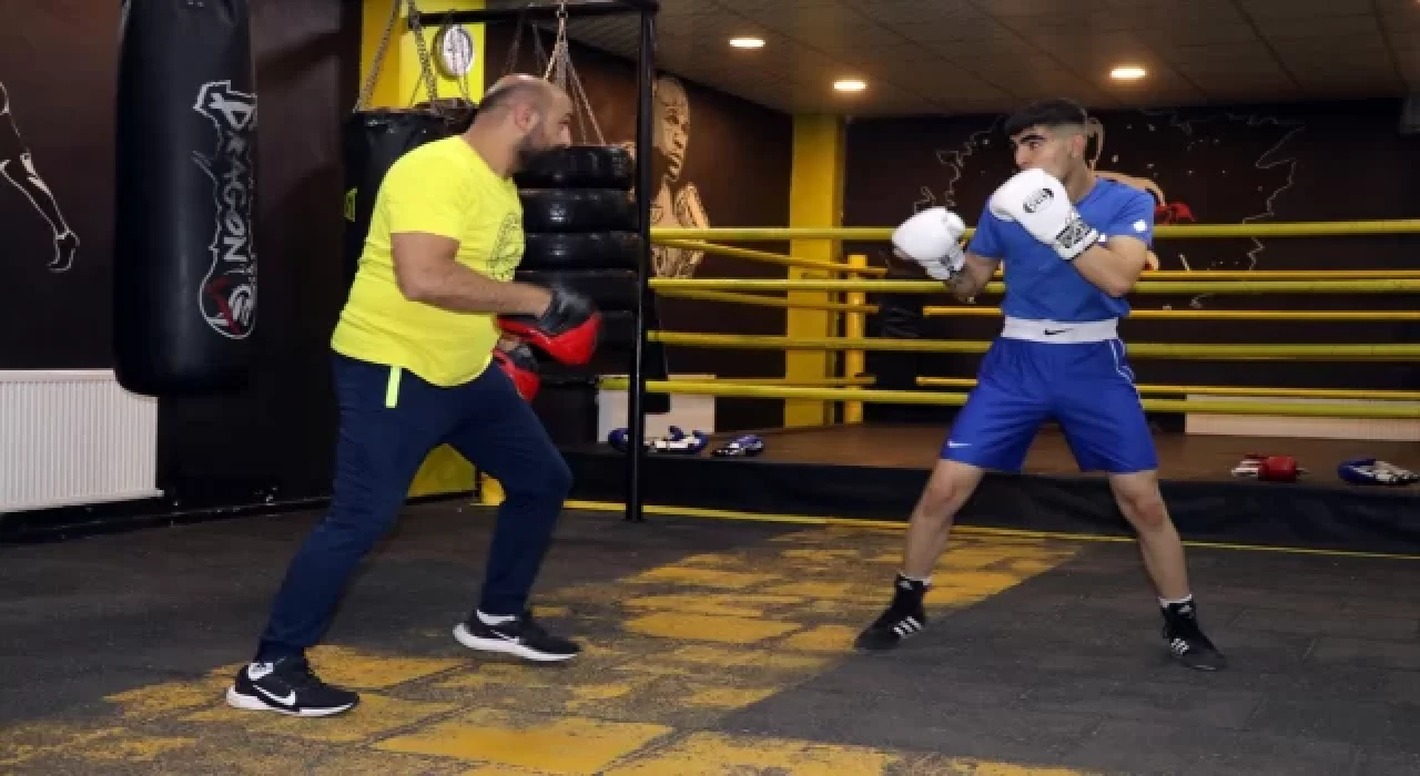 Vefat eden babasına verdiği ”madalya” sözünü tutan boksörün hedefi Avrupa şampiyonluğu