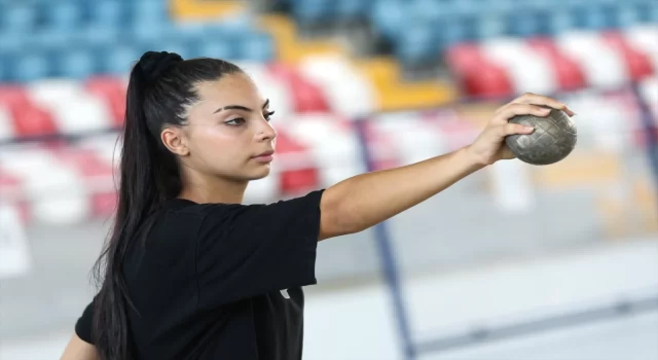 Voleybolu bırakıp bocceye başladı, ilk şampiyonada 2 altın madalya kazandı